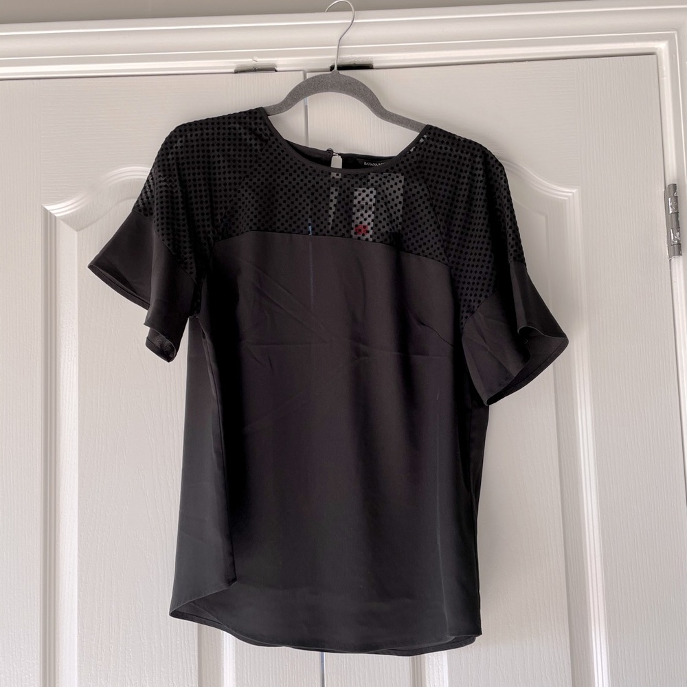 Black Banana Republic M top with polka dot detail